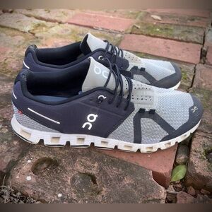 On Cloud Running Navy Blue/Gray Running Sneakers Men's Sz 9.5